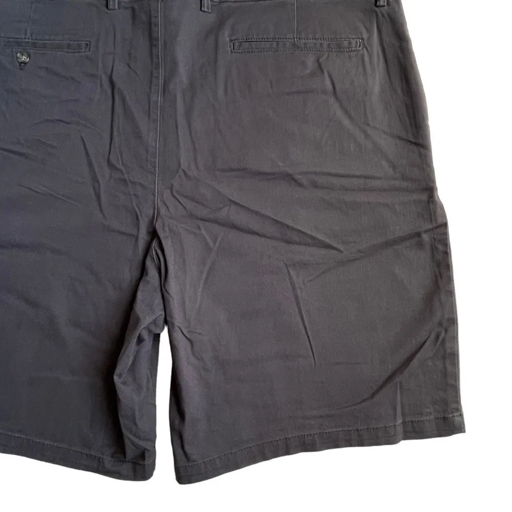 Old Navy Men’s Slim Built-in Flex Rotation Chino Shorts Size 46 Dark Gray